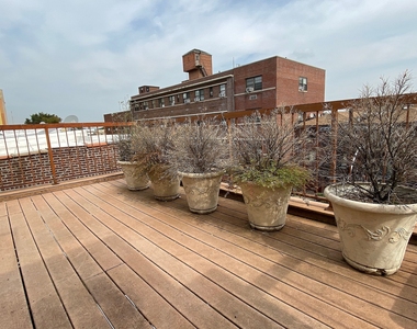 322 46 Street Astoria - Photo Thumbnail 2