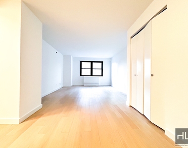 1BR Apartment/can be flexed into 2BR--Midtown East - Photo Thumbnail 0