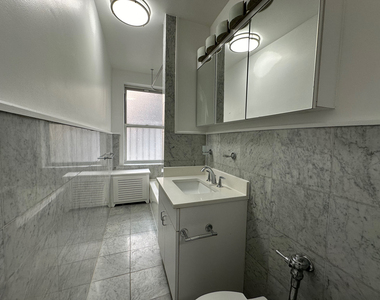 156 East 37th Street - Photo Thumbnail 11