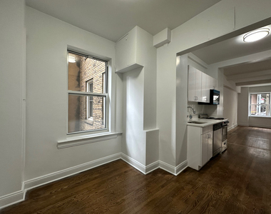 156 East 37th Street - Photo Thumbnail 6