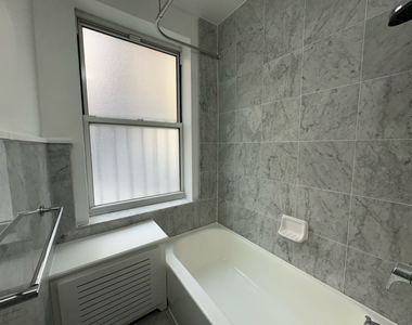 156 East 37th Street - Photo Thumbnail 12