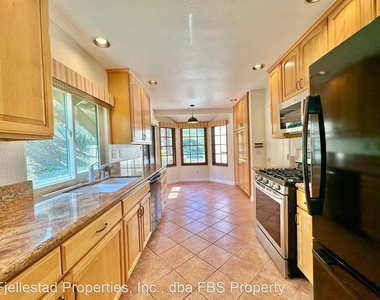 17515 Adena Lane - Photo Thumbnail 5