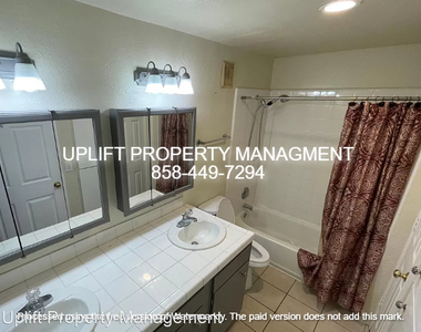 745 East Bradley Ave Unit 21 - Photo Thumbnail 5