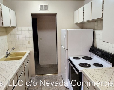 2580 E Street - Photo Thumbnail 3