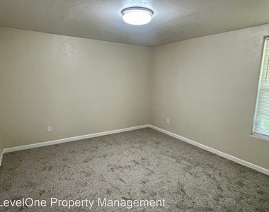 8511 S Camay Avenue - Photo Thumbnail 9