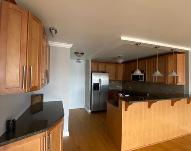 2020 N Lincoln Park West 16c - Photo Thumbnail 6