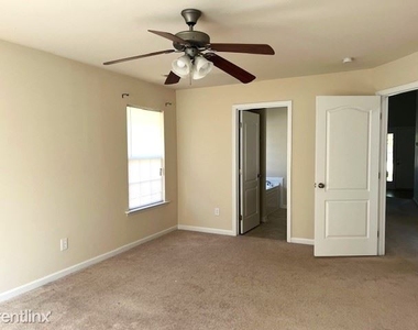 4826 Canterwood Dr - Photo Thumbnail 6