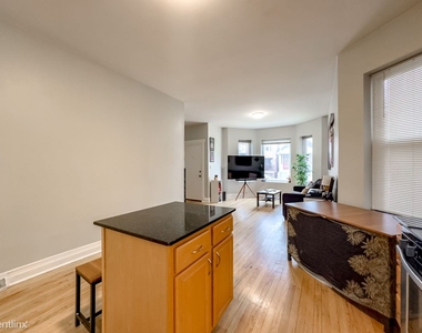 2531 W Medill, Unit 4 - Photo Thumbnail 3