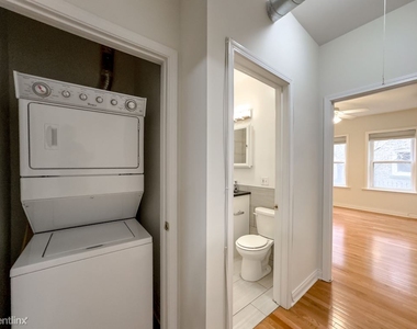 1151 W. Lunt, Unit 7 - Photo Thumbnail 7