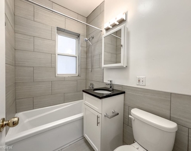 1151 W. Lunt, Unit 7 - Photo Thumbnail 9