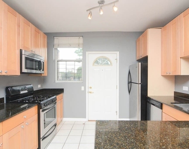 1421 W. Jonquil Terrace, Unit 6 - Photo Thumbnail 1