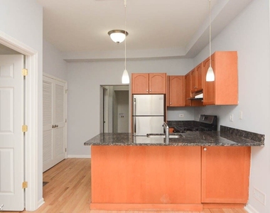 1741 W. Melrose, Unit A1 Hc - Photo Thumbnail 9