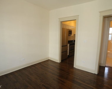 4706 N. Racine, Unit E-8 - Photo Thumbnail 5