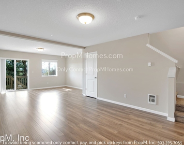 15570 Se Vivian Way - Photo Thumbnail 2