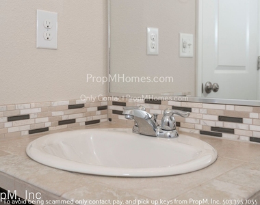 15570 Se Vivian Way - Photo Thumbnail 9