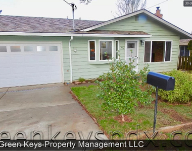 3811 Southeast Hazel Street - Photo Thumbnail 1