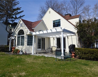 144 Piermont Avenue - Photo Thumbnail 3