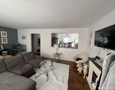 46 Calvert Avenue - Photo Thumbnail 3