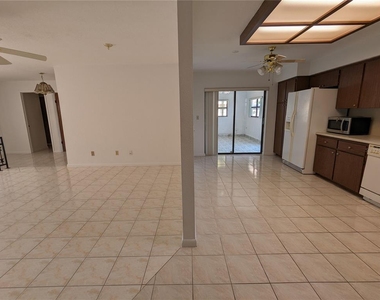 8730 Aruba Lane - Photo Thumbnail 5