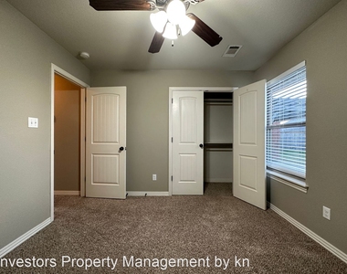 6110 Ironwood Lane - Photo Thumbnail 17