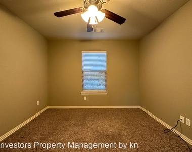 6110 Ironwood Lane - Photo Thumbnail 19