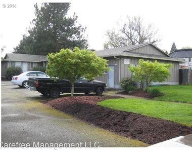 22833 Sw Washington St - Photo Thumbnail 1