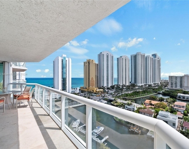 16400 Collins Ave - Photo Thumbnail 23