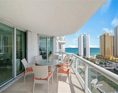 16400 Collins Ave - Photo Thumbnail 25