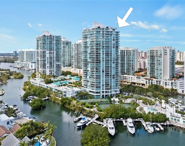 16400 Collins Ave - Photo Thumbnail 33