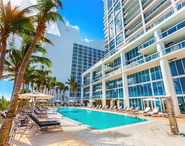 6899 Collins Ave - Photo Thumbnail 17