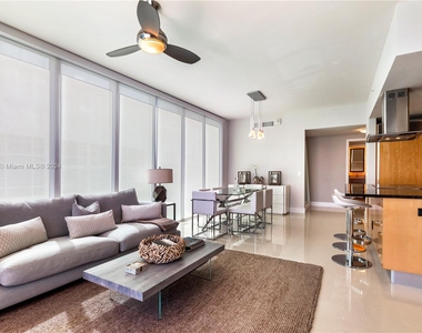 6899 Collins Ave - Photo Thumbnail 7