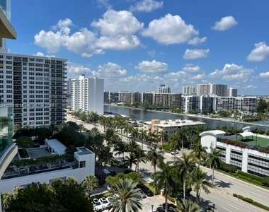 2501 S Ocean Dr - Photo Thumbnail 6