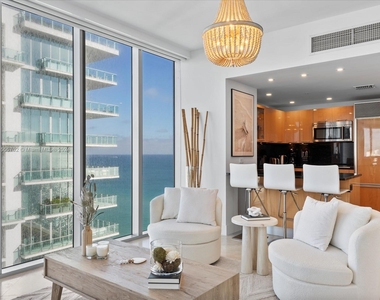 6899 Collins Ave - Photo Thumbnail 12