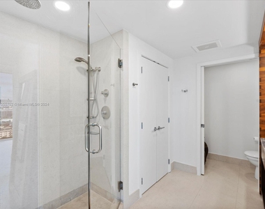 6899 Collins Ave - Photo Thumbnail 19