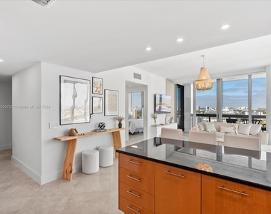 6899 Collins Ave - Photo Thumbnail 9