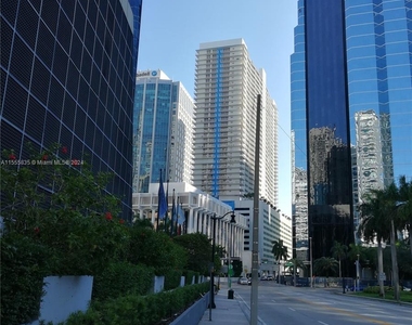 1200 Brickell Bay Dr - Photo Thumbnail 23