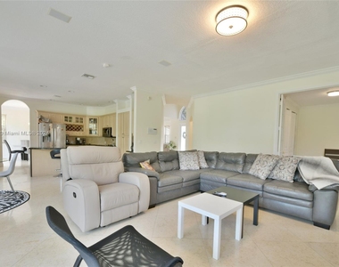 4810 Sw 161st Ln - Photo Thumbnail 12