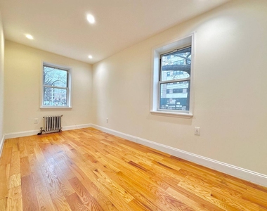 652 Brooklyn Avenue - Photo Thumbnail 7