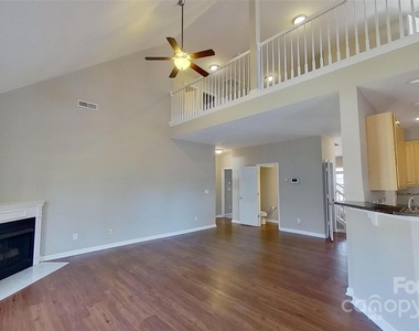 10730 Yellow Tail Court - Photo Thumbnail 7