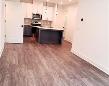 723 Eloise Way Se - Photo Thumbnail 4