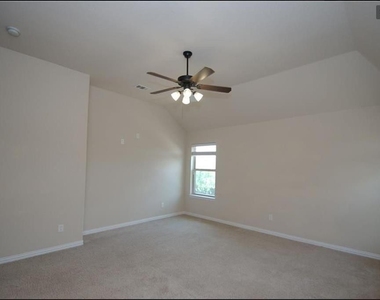 4357 Kestrel Way - Photo Thumbnail 14