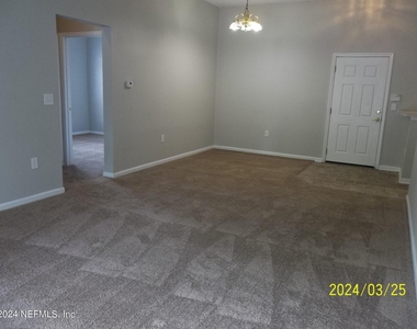 9505 Armelle Way - Photo Thumbnail 6