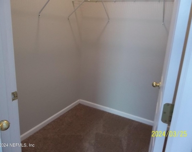 9505 Armelle Way - Photo Thumbnail 10