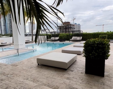 1040 Biscayne Blvd - Photo Thumbnail 10