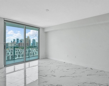 330 Sunny Isles Blvd - Photo Thumbnail 6