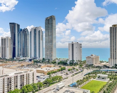 330 Sunny Isles Blvd - Photo Thumbnail 28