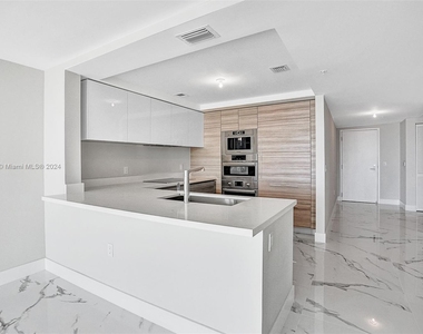 330 Sunny Isles Blvd - Photo Thumbnail 45