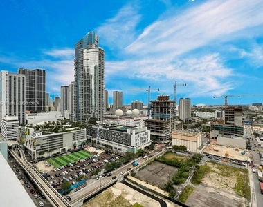 1040 Biscayne Blvd - Photo Thumbnail 16