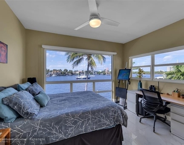 2717 Yacht Club Blvd - Photo Thumbnail 15