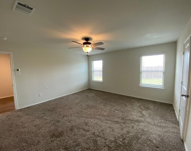 808 Community Way - Photo Thumbnail 15